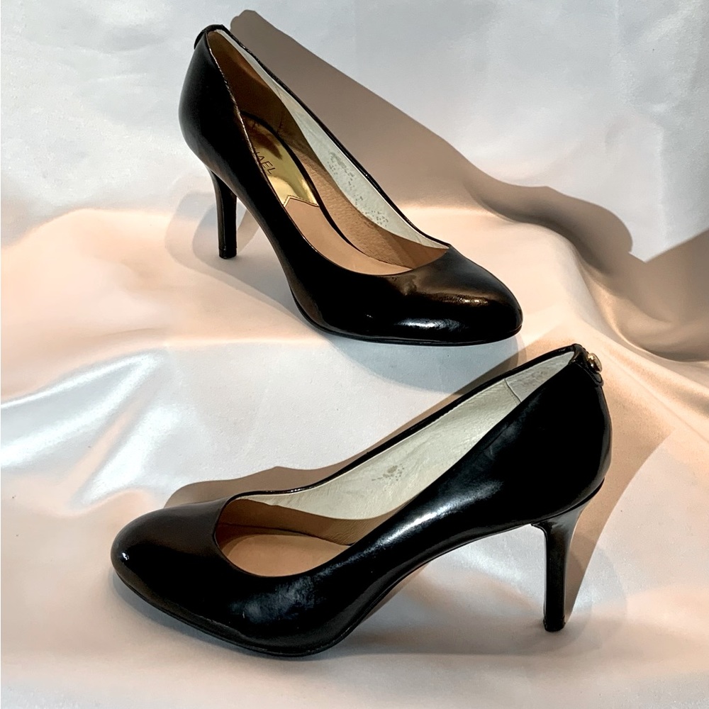 Pre-loved Michael by Michael Kors 8 1/2M heels
